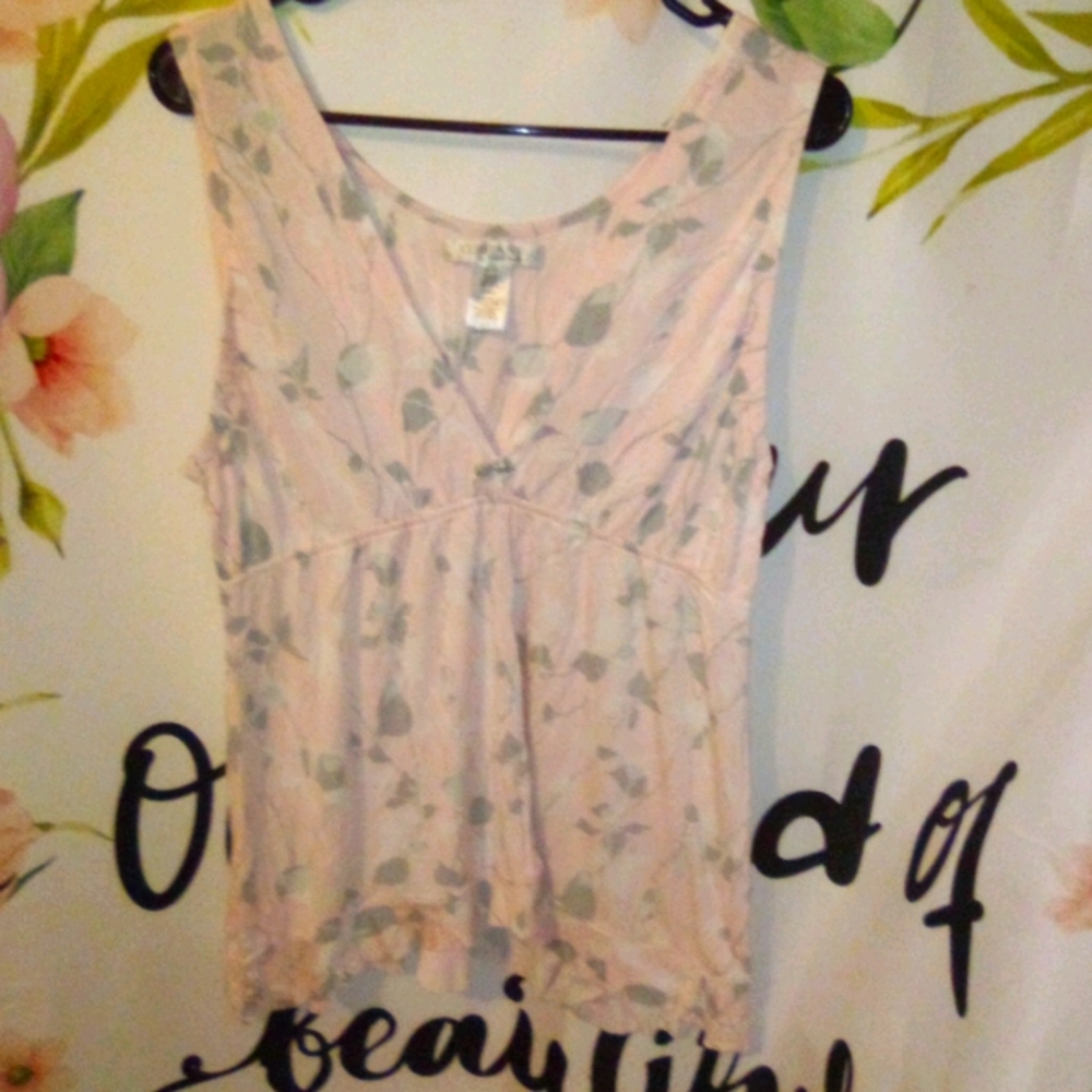 Company Ellentracy size Large 🌼 PJ Top 🌼